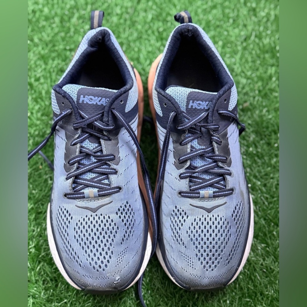 HOKA Women’s Arahi 3 Gray Running Shoes Size 8.5